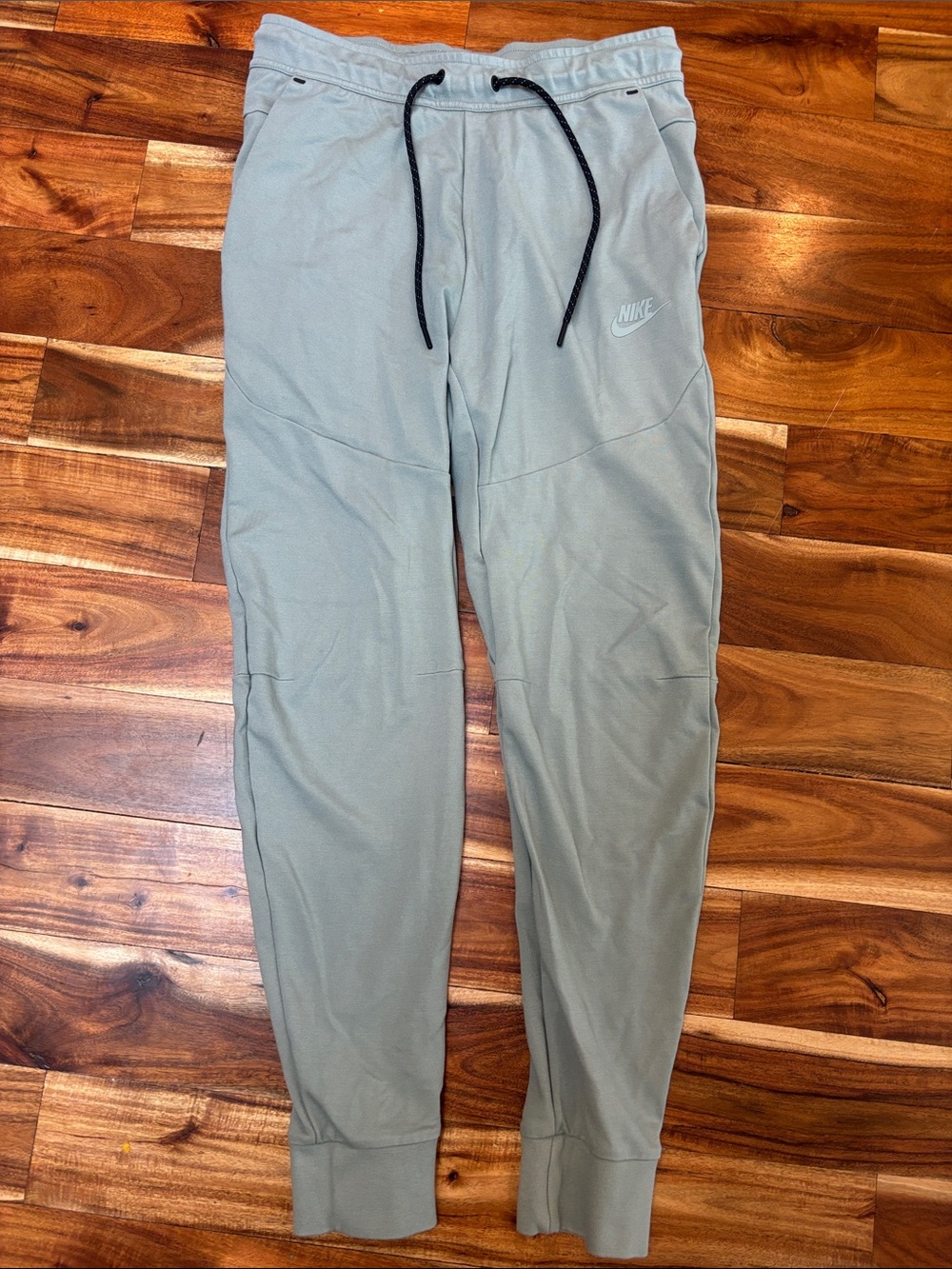 Nike Men’s Sage Green Tech Fleece Joggers